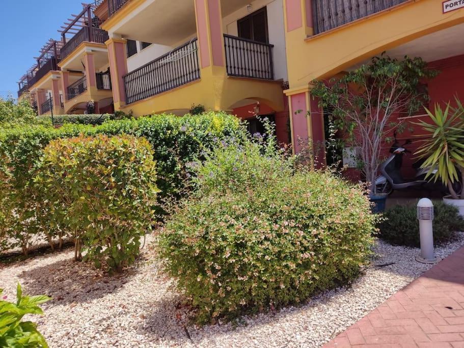 Apartamento Completo Con Piscina Comunitaria Y Patio Exterior Ayamonte Esterno foto